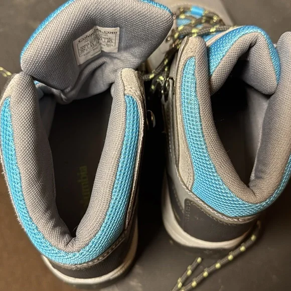 Columbia boots - Picture 7 of 8